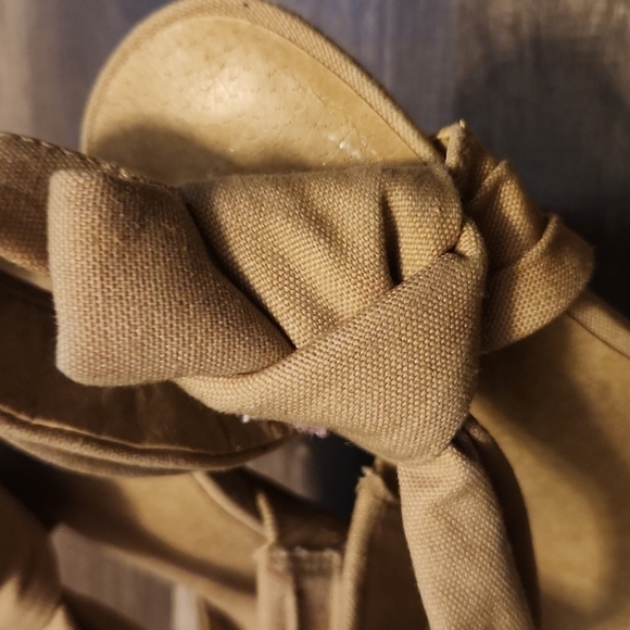 Jessica Simpson  Tan High Heels Size 7 - Picture 3 of 4